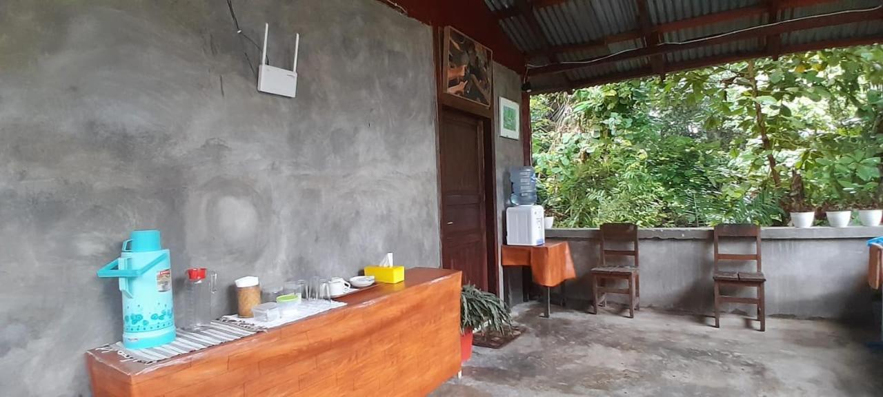 Renny's Tangkoko Safety Stop Bitung Zewnętrze zdjęcie